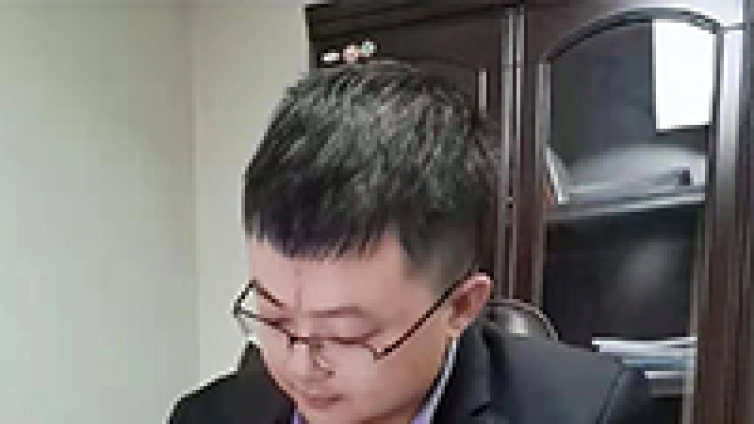 <div class="col-md-7" style="padding:0 20px 0 0;"> 								<h3>段德文</h3> 								<p>中鐵十二局七公司<br /><br /><br /></p> 							</div><p class="description">2017年我有幸參加了第一屆“天揚杯”全國建筑業(yè)財稅知識競賽，從4月集團公司初選、5月太原初賽集訓、6月西安復賽集訓到9月北京決賽</p>